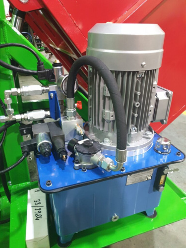 Перакульнік кантэйнераў ОК-1